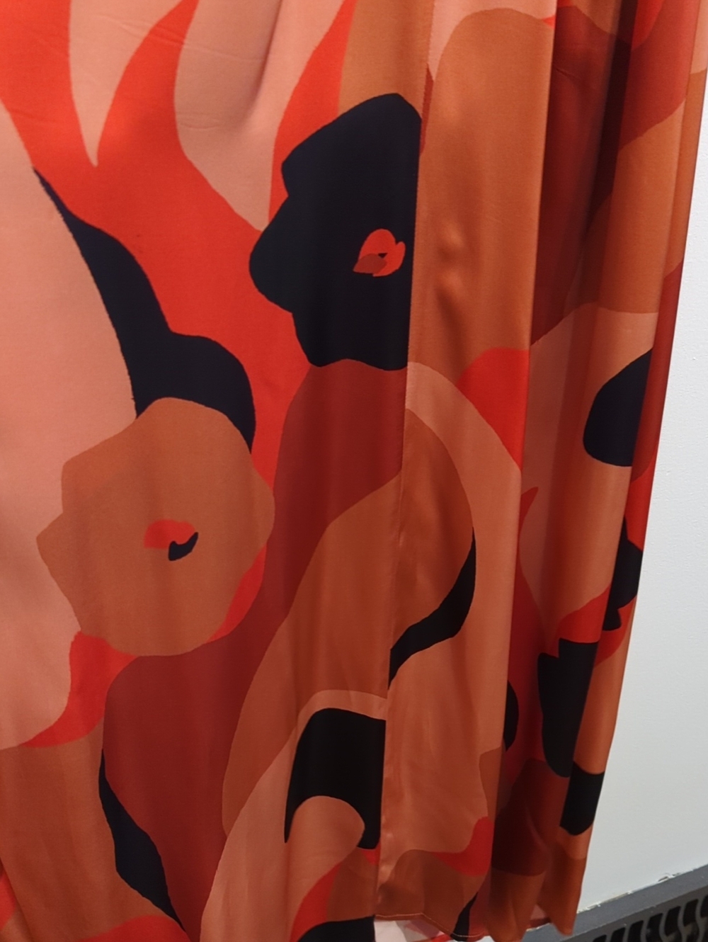 VERONIKA MAINE Abstract Maxi Dress in Burnt Orange, Rust and Navy - Picture 4 of 10